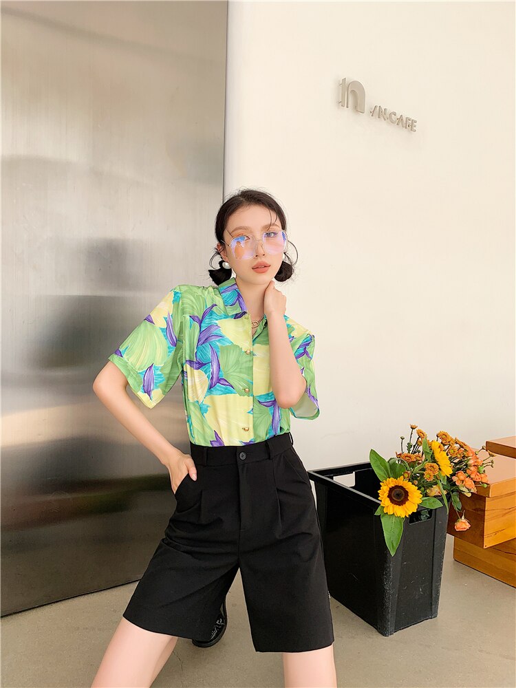 mvrsgreen alt black girl going out?classic style women edgy style church outfit brunch outfit cute spring outfits Green Floral Shirt For Women Short Sleeve Hawaiian Button Up Collared Shirt Loose Summer Top And Blouses Fashion