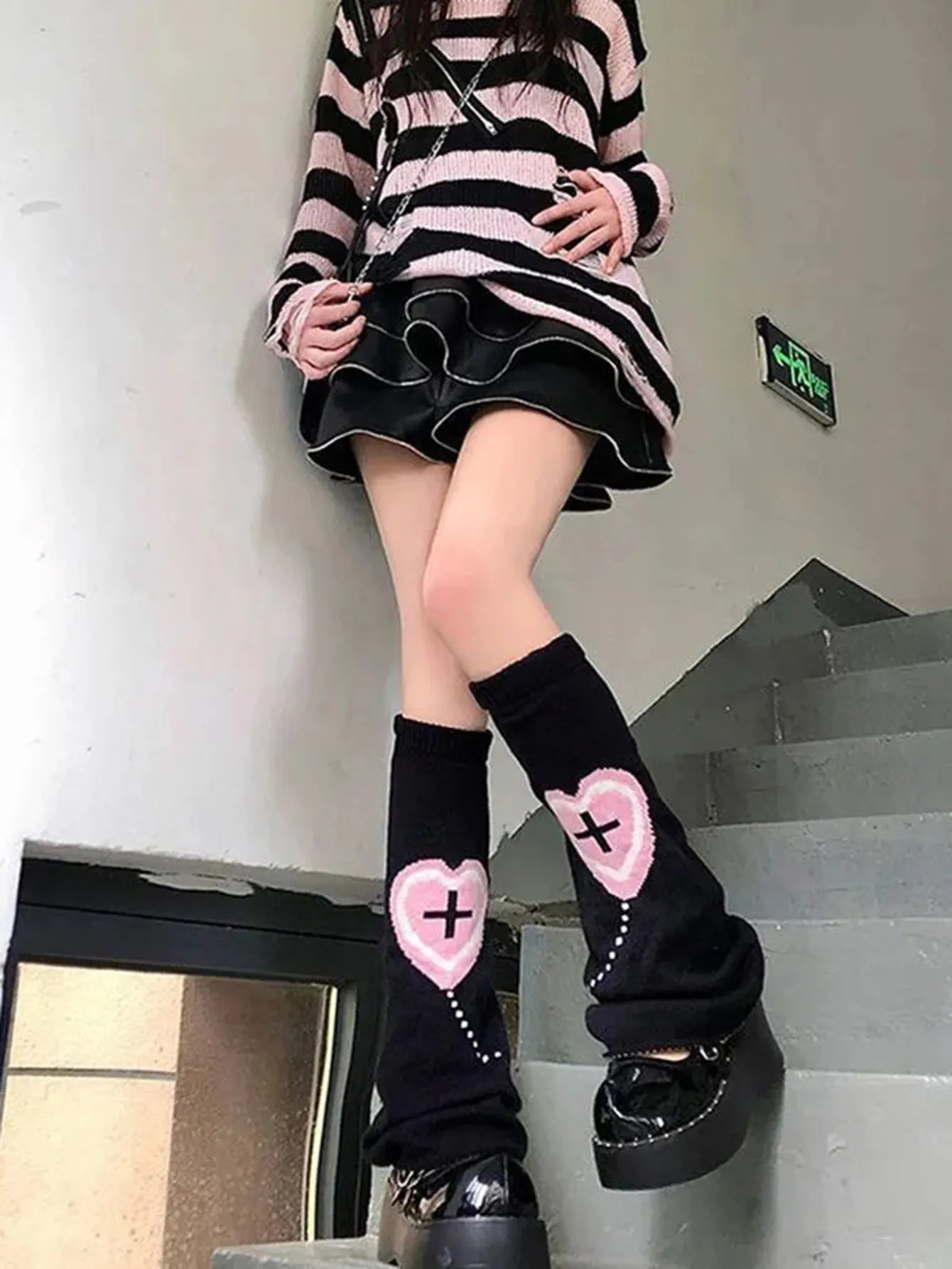 mvrsgreen 1 pair of knitted wide leg sock sleeves with love cross Y2K girls' matching calf sleeves for winter warmth wool knitted sock sle