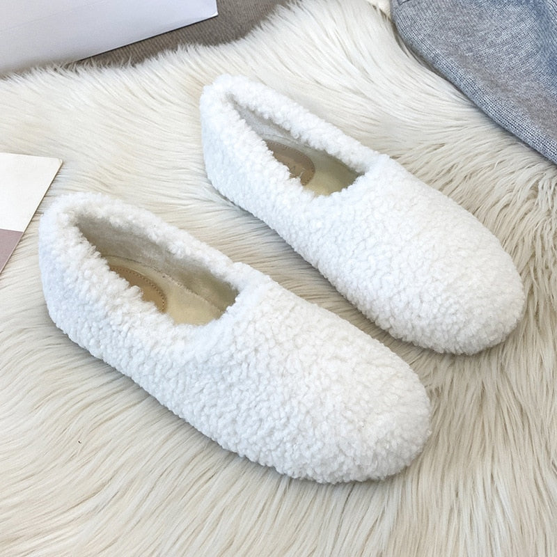 mvrsgreen Winter Luxury Lambwool Moccasins Femme Cotton Shoes New Women Warm Plush Loafers Curly Sheep Fur Flats Woman Shoes Slippers