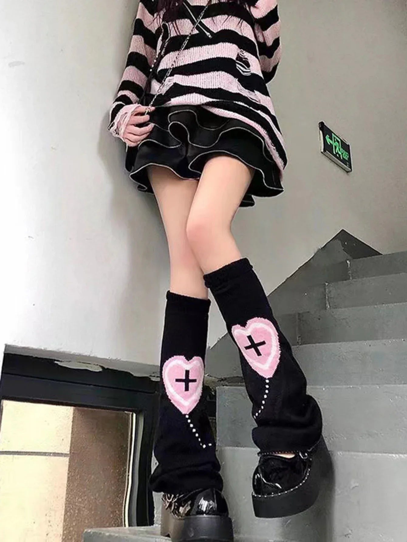 mvrsgreen 1 pair of knitted wide leg sock sleeves with love cross Y2K girls' matching calf sleeves for winter warmth wool knitted sock sle