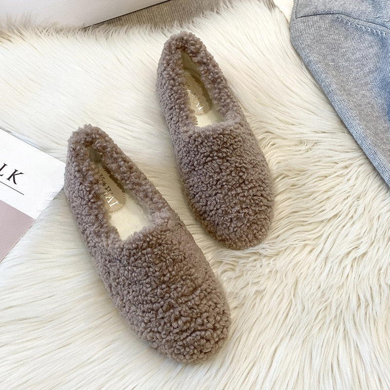 mvrsgreen Winter Luxury Lambwool Moccasins Femme Cotton Shoes New Women Warm Plush Loafers Curly Sheep Fur Flats Woman Shoes Slippers